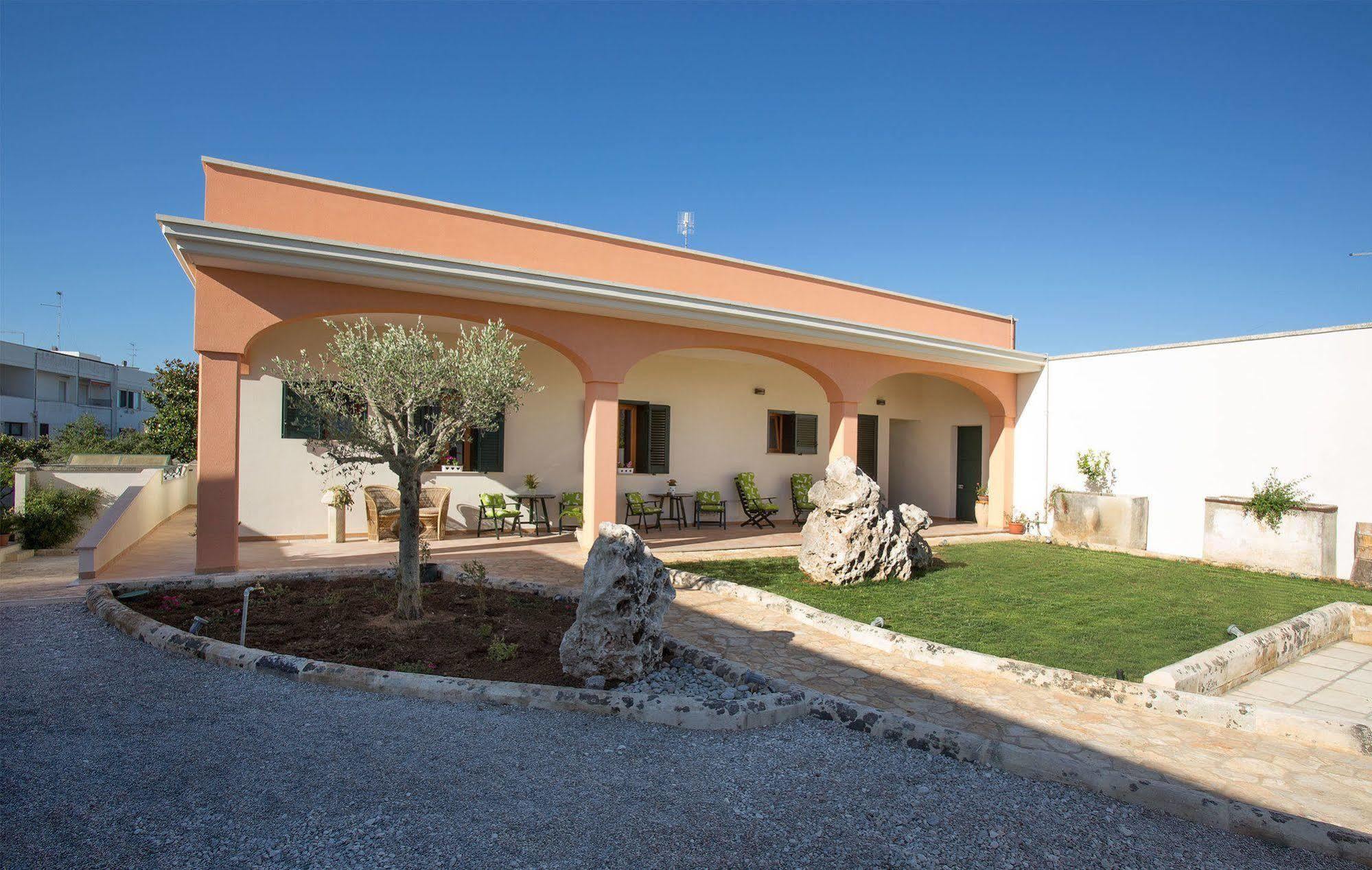 Casina Dei Nonni Bed & Breakfast Carpignano Salentino Eksteriør bilde