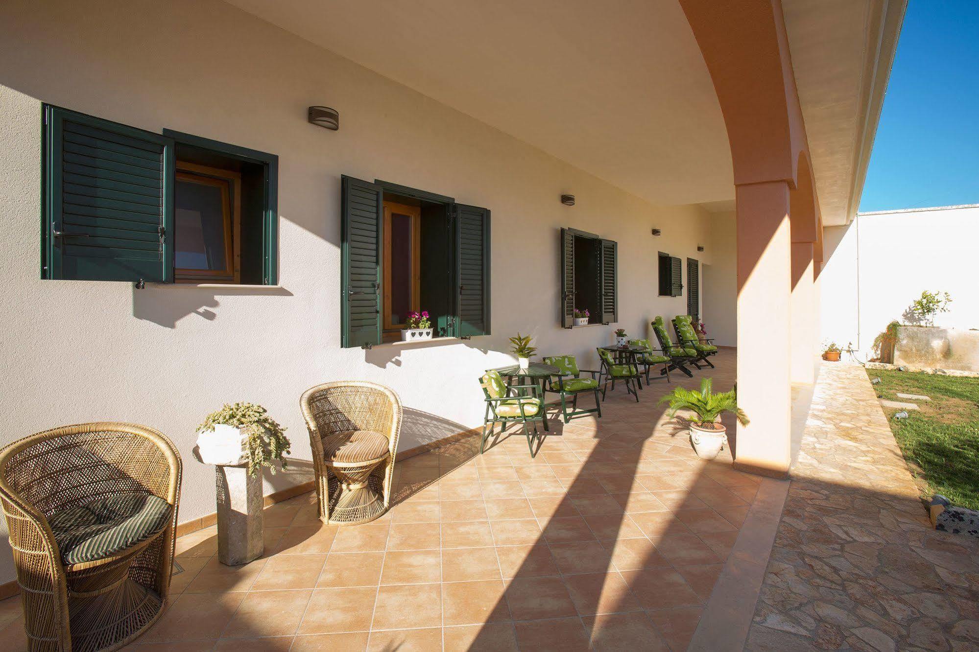 Casina Dei Nonni Bed & Breakfast Carpignano Salentino Eksteriør bilde